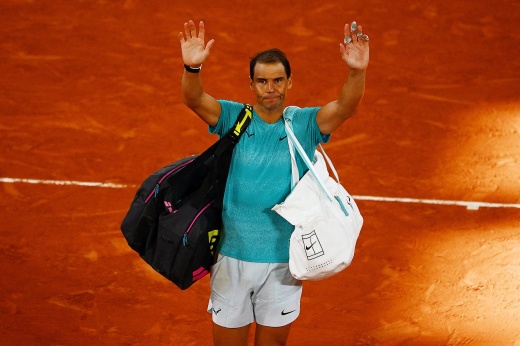 Preview Rafael Nadal Emociona-se na Despedida de Roland Garros com Lendas do Desporto