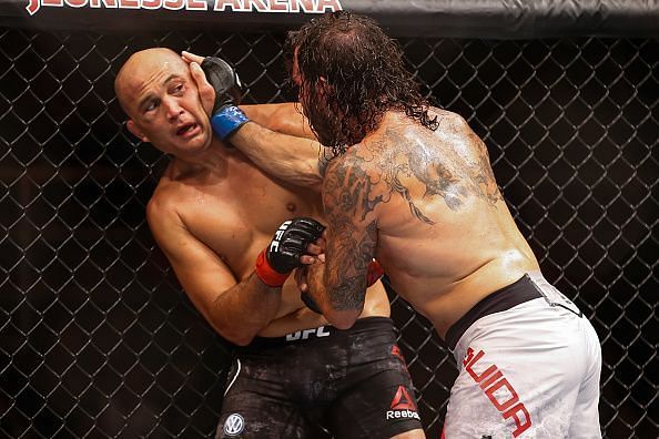 Preview Ex-Campeão do UFC BJ Penn DETIDO e acusado de abuso de membro familiar ou doméstico após polícia invadir o quarto