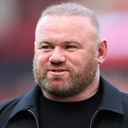 Wayne Rooney Recebe Duas Multas de Estacionamento