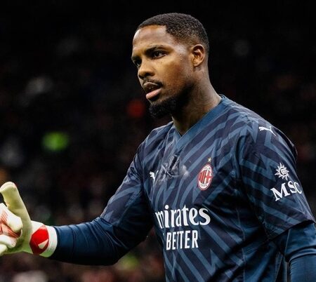 Chelsea Avalia Contratação de Mike Maignan do AC Milan