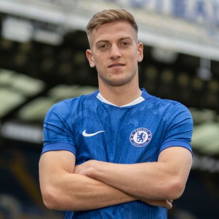 Chelsea Garante Contratação de Liam Delap por £30M Após Batalha com o Manchester United