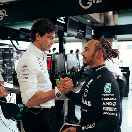 Toto Wolff: Chefe da Mercedes defende Lewis Hamilton na Ferrari
