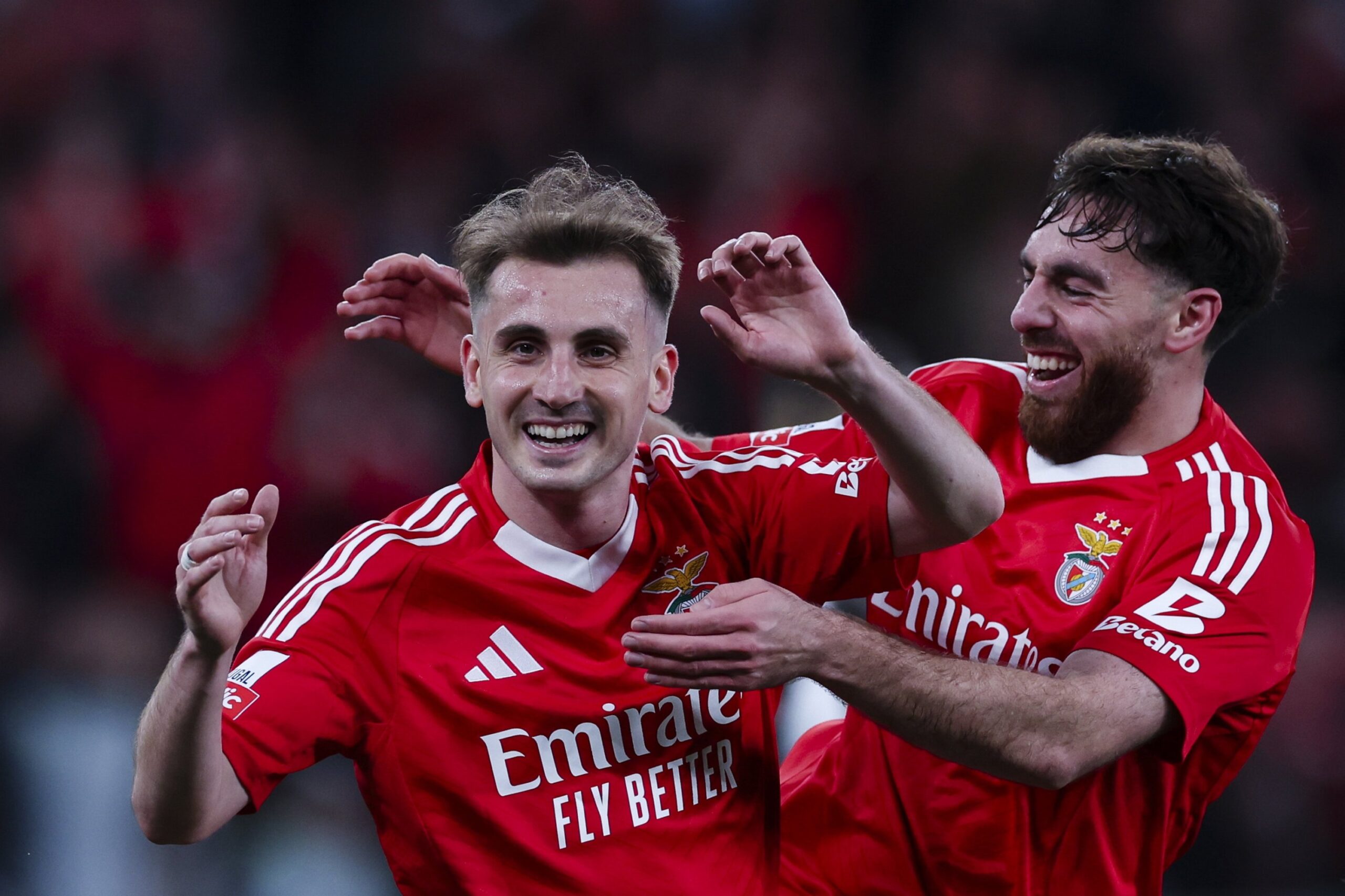 Preview Galatasaray interessado em Kökçü, lateral ex-alvo do Benfica pode entrar no negócio