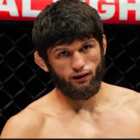 Campeão Mundial de MMA Timur Khizriev Baleado Cinco Vezes em Emboscada no Daguestão