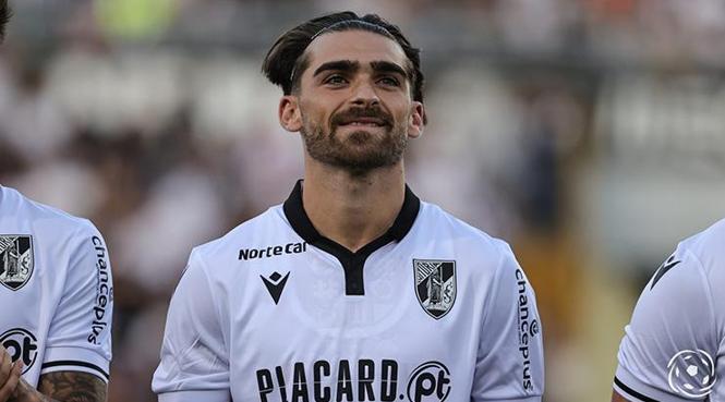 Preview Jota Silva pode chegar ao Sporting apenas por empréstimo