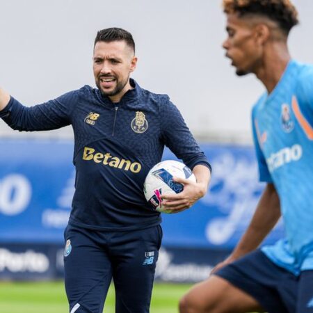 Farioli fará alterações? O provável onze do FC Porto para a visita ao Arouca