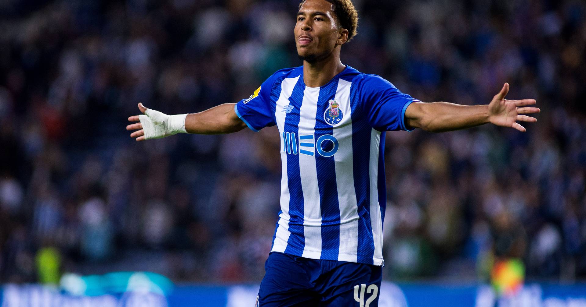 Preview Reinaldo Teixeira: «Trato o FC Porto com o carinho com que trato todos»